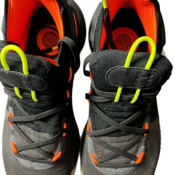 Under Armour Stephen Curry Basketball Shoe - Picture 3 of 4